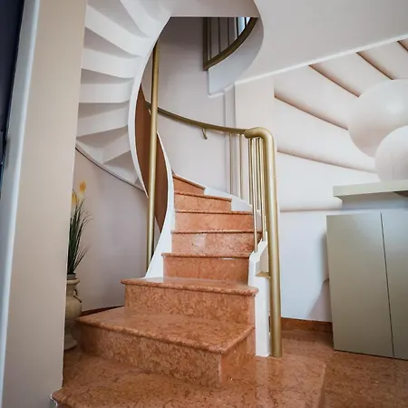 Duo Luxury * فيرونا
